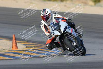 media/Dec-18-2022-SoCal Trackdays (Sun) [[8099a50955]]/Turn 10 (140pm)/